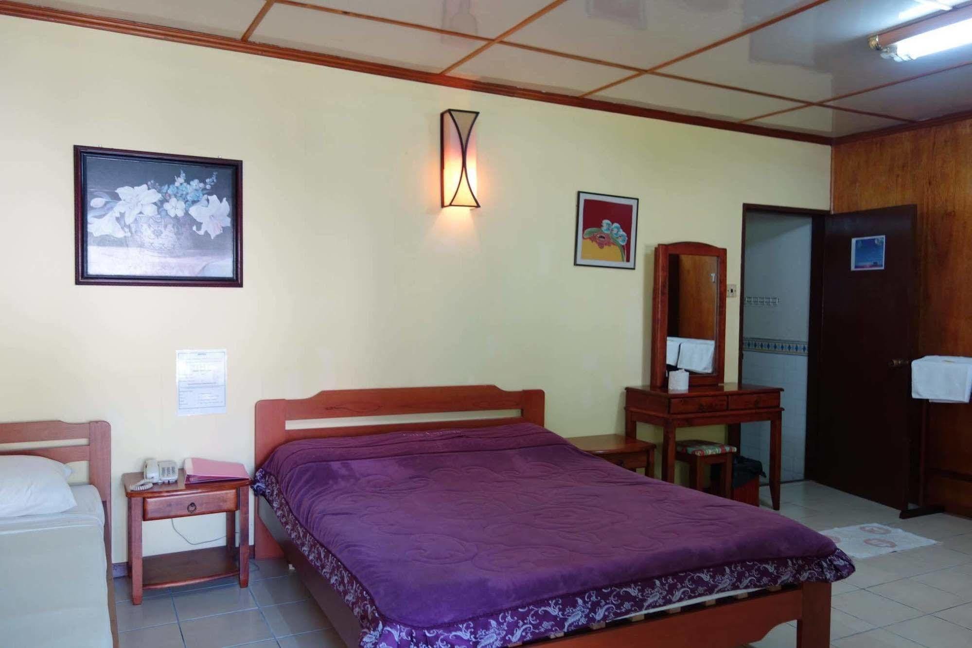 Seaside Travellers Inn Kinarut Eksteriør billede